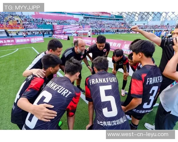 雷东多领衔天下足球激情对决球迷热情高涨共迎精彩赛事盛宴